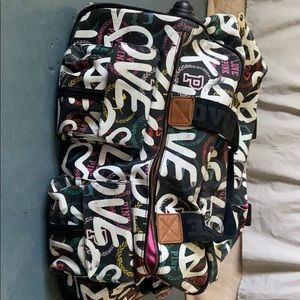 PINK travel bag with wheels